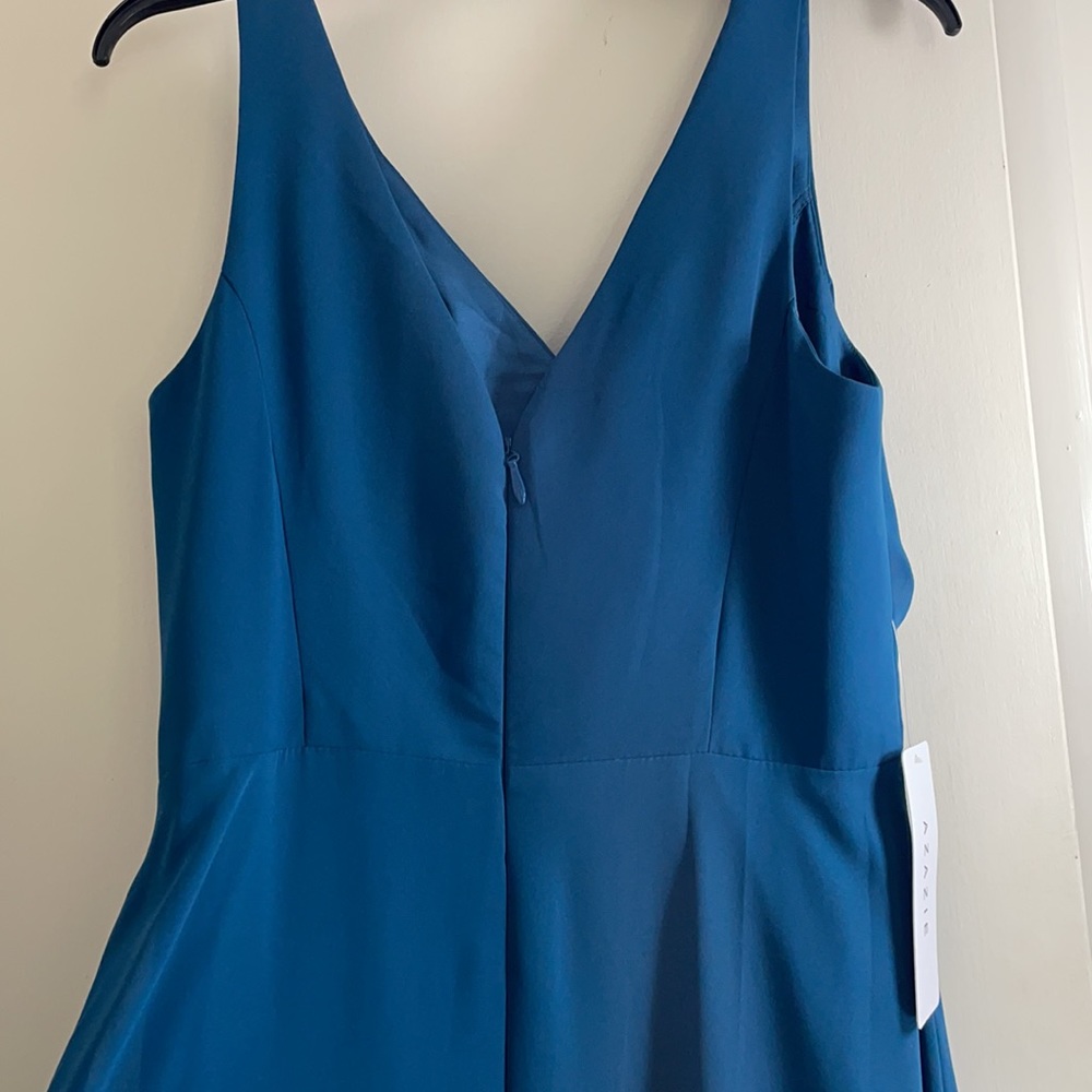 Gown - Picture 3 of 6